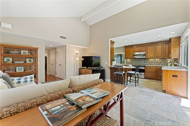 Interior, Kitchen, Living room, Recessed Lighting, Stainless Steel Appliances