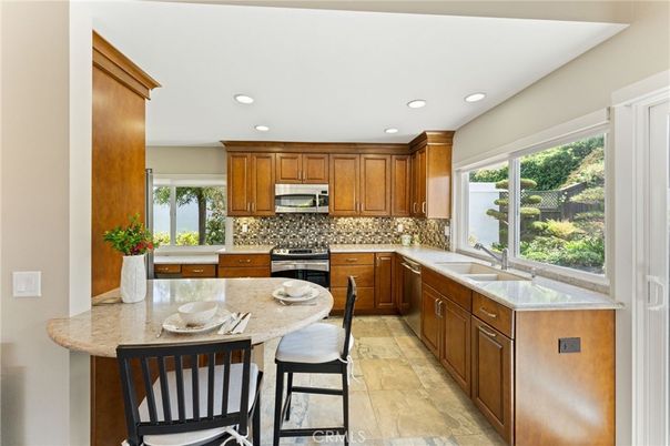 Dining room, Interior, Kitchen, Recessed Lighting, Stainless Steel Appliances
