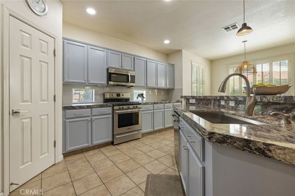 Interior, Kitchen, Pendant Lights, Recessed Lighting, Stainless Steel Appliances