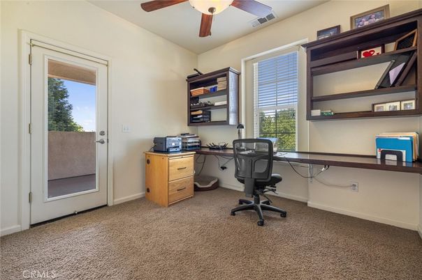 Home Office, Interior