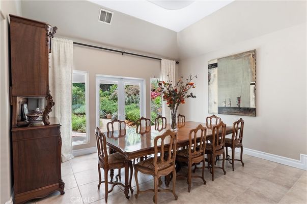 Dining room, Interior