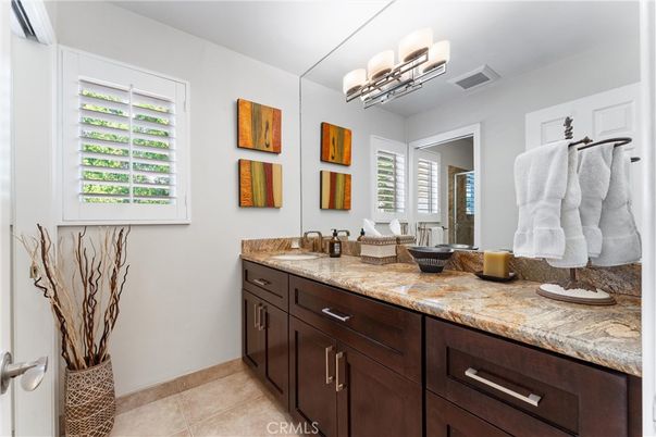 Bathroom, Dual Sink Vanities, Interior