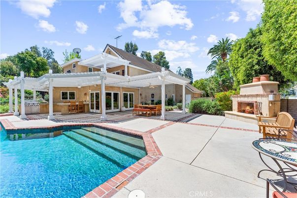Exterior, Fireplace, Pool