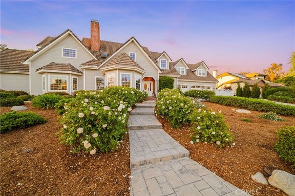 Backyard, Exterior, Facade, Queen Anne Victorian