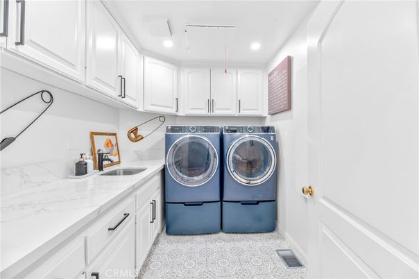 Interior, Recessed Lighting, Washer