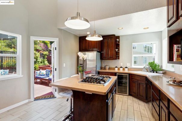 Interior, Kitchen, Pendant Lights, Recessed Lighting, Wood Texture Flooring
