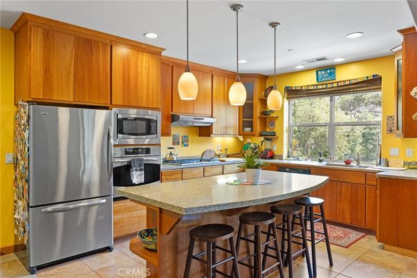 Interior, Kitchen, Pendant Lights, Recessed Lighting, Stainless Steel Appliances