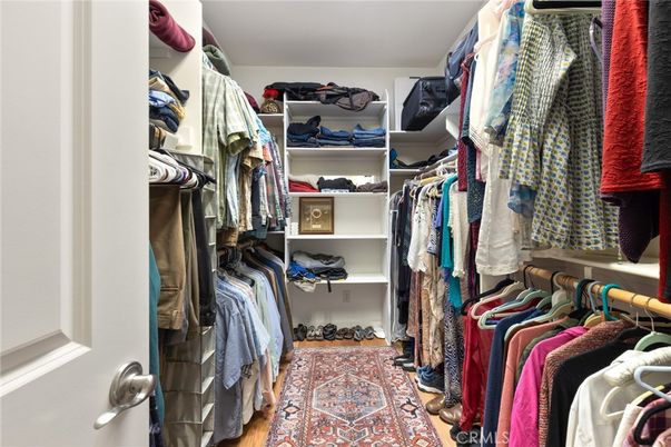 Interior, Walk-in Closets, Wood Texture Flooring
