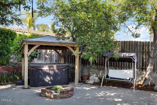 Exterior, Hot Tub