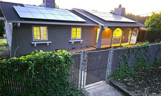 Exterior, Solar Panels