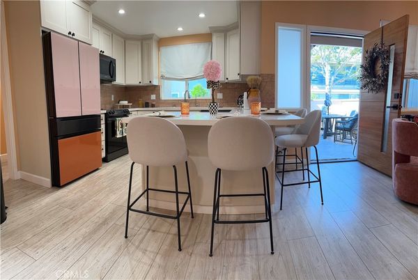 Dining room, Interior, Kitchen, Recessed Lighting, Wood Texture Flooring