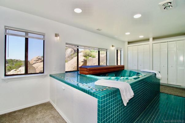 Billiard Table, Game Room, Interior, Recessed Lighting