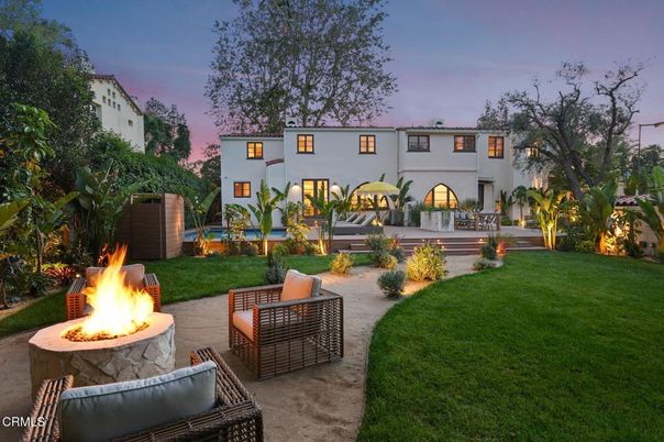 Backyard, Exterior, Pool