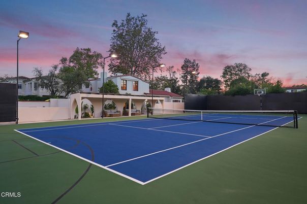 Exterior, Tennis Courts