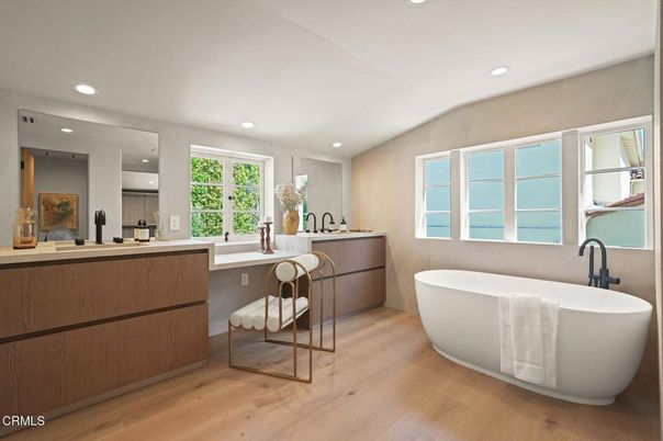 Bathroom, Dual Sink Vanities, Free Standing Baths, Interior, Recessed Lighting, Wood Texture Flooring