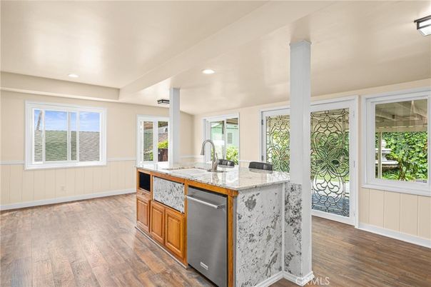 Interior, Kitchen, Recessed Lighting, Wood Texture Flooring