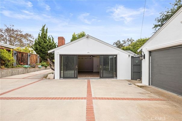 Backyard, Detached Garage, Exterior