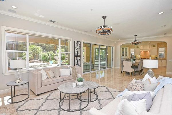 Chandelier, Dining room, Interior, Kitchen, Living room, Pendant Lights, Recessed Lighting