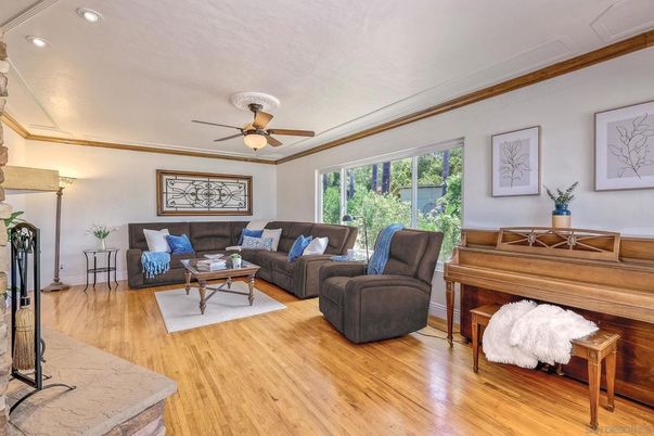 Interior, Living room, Piano, Recessed Lighting, Wood Texture Flooring