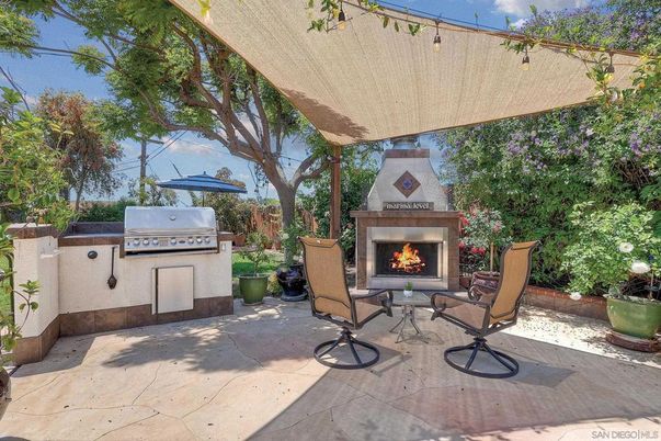 Exterior, Fireplace