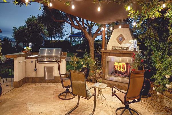 Exterior, Fireplace
