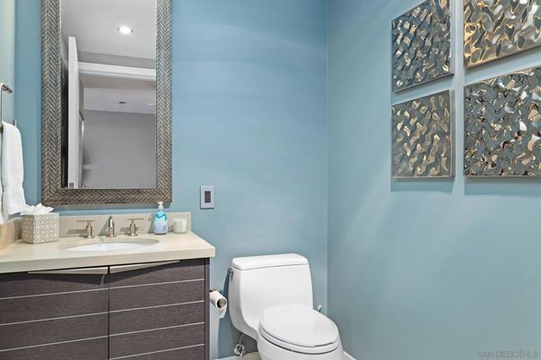 Bathroom, Interior, Recessed Lighting