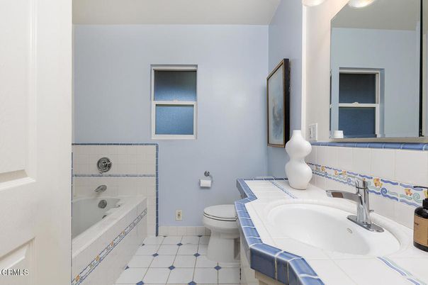 Bathroom, Interior, Tile Countertops