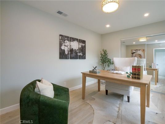 Home Office, Interior, Recessed Lighting, Wood Texture Flooring