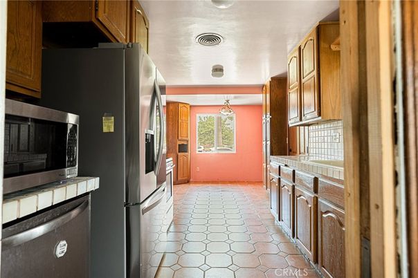 Interior, Kitchen, Pendant Lights, Tile Countertops