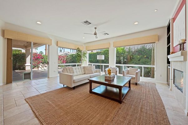 Fireplace, Interior, Living room, Recessed Lighting