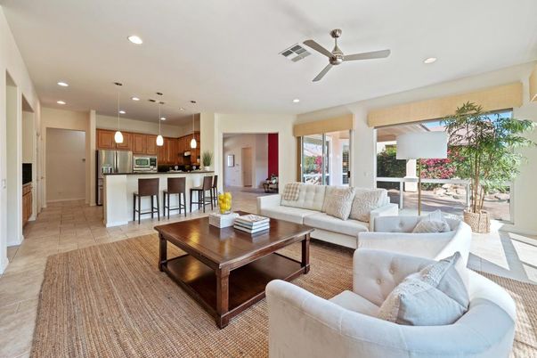 Interior, Kitchen, Living room, Pendant Lights, Recessed Lighting, Stainless Steel Appliances