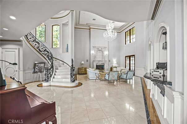 Chandelier, Fireplace, Interior, Living room, Recessed Lighting