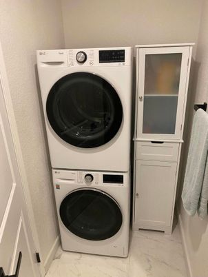 Interior, Marble, Utility Closets, Washer