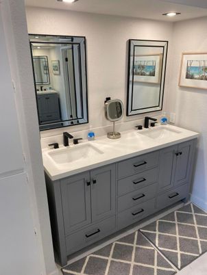 Bathroom, Dual Sink Vanities, Interior, Recessed Lighting