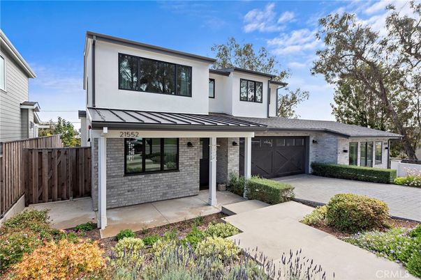 Attached, Exterior, Facade, Brick Facade, Modern
