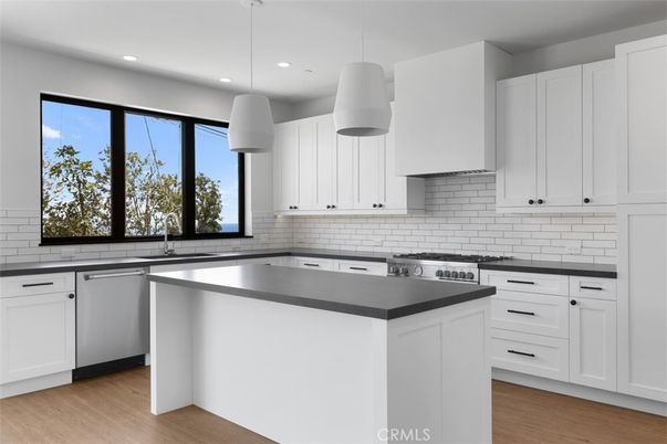 Interior, Kitchen, Pendant Lights, Recessed Lighting, Wood Texture Flooring