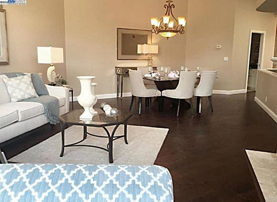 Chandelier, Dining room, Interior, Living room, Wood Texture Flooring