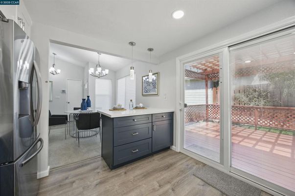 Chandelier, Dining room, Interior, Pendant Lights, Recessed Lighting, Wood Texture Flooring