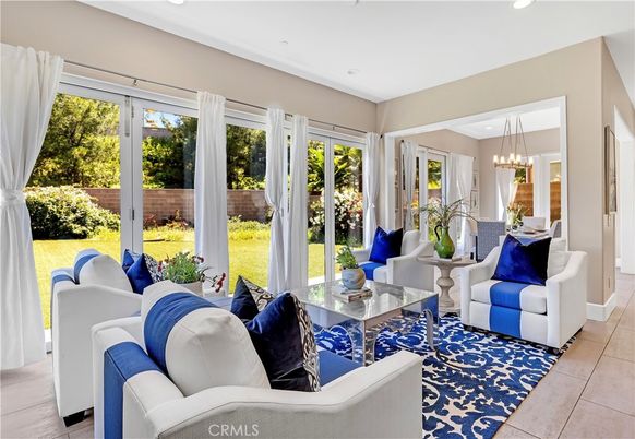 Dining room, Interior, Living room, Pendant Lights, Recessed Lighting