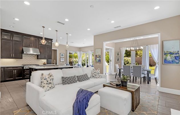 Dining room, Interior, Kitchen, Living room, Pendant Lights, Recessed Lighting, Stainless Steel Appliances