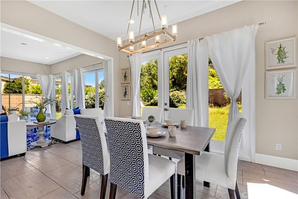 Dining room, Interior, Pendant Lights, Recessed Lighting