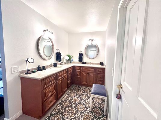 Bathroom, Dual Sink Vanities, Interior