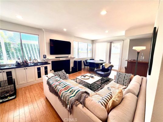 Dining room, Interior, Living room, Recessed Lighting, Wood Texture Flooring
