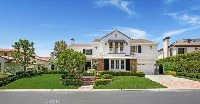 Attached, Exterior, Facade, Brick Facade, Mediterranean
