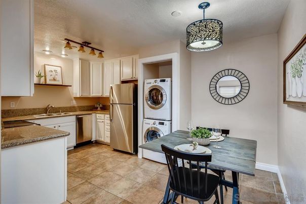 Dining room, Interior, Kitchen, Washer