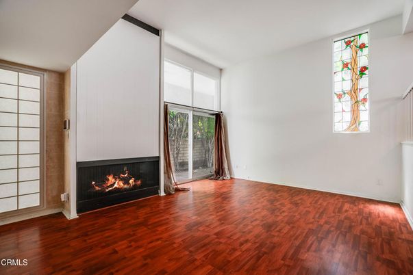 Empty room, Fireplace, Interior, Wood Texture Flooring