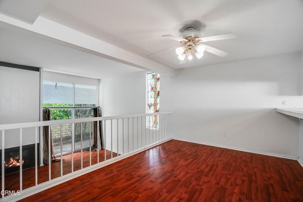 Empty room, Fireplace, Interior, Wood Texture Flooring
