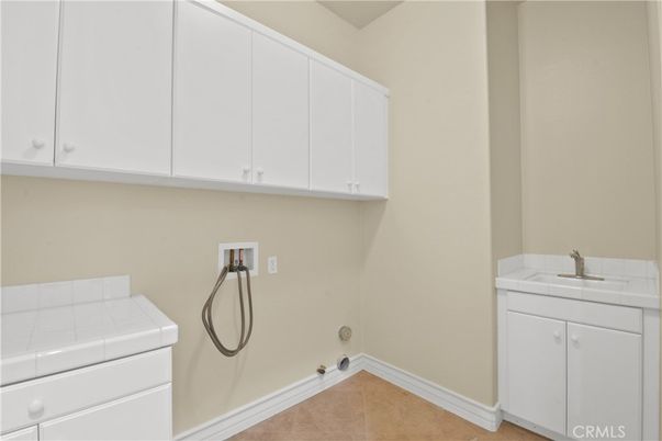 Bathroom, Interior, Tile Countertops