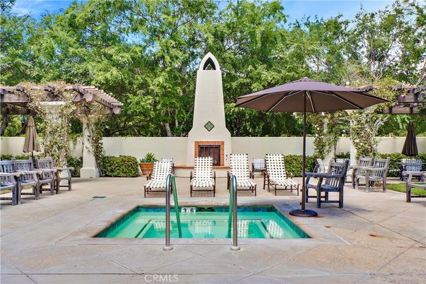 Exterior, Fireplace, Pool