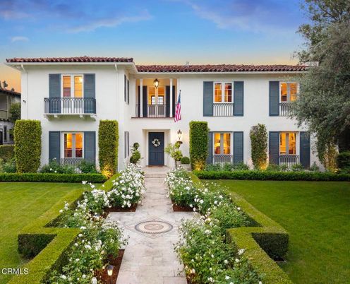 Backyard, Exterior, Facade, Mediterranean